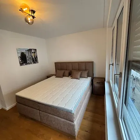 Goldenkey-suites - Luxury 'augsburger Dom' - New Spacious In The Heart Of - At Town Hall Square شقة