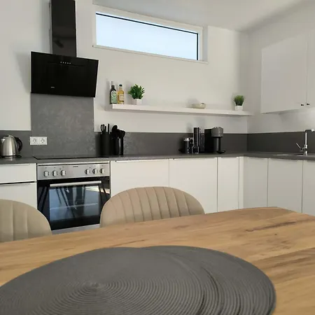 Goldenkey-suites - Luxury 'augsburger Dom' - New Spacious In The Heart Of - At Town Hall Square *