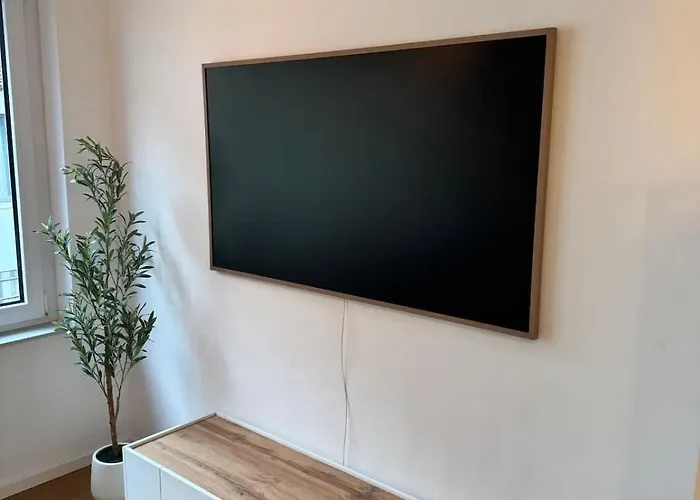 Διαμέρισμα New Spacious Luxury At Rathaushausplatz